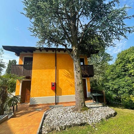Oasi Del Garda 2 Apartman Monzambano Kültér fotó
